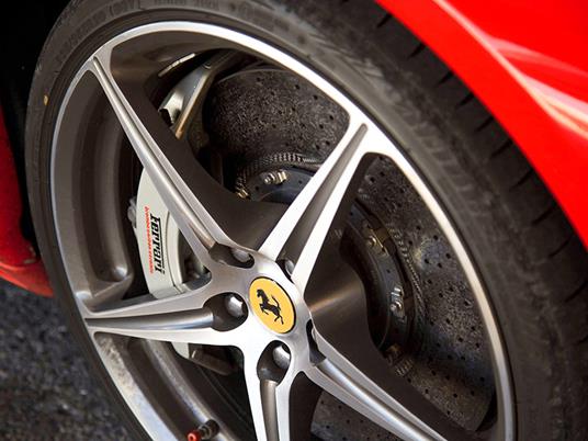 SMARTBOX - Emozioni in pista a Castelletto di Branduzzo: offerta speciale per 3 giri in Ferrari 458 - Cofanetto regalo - 4