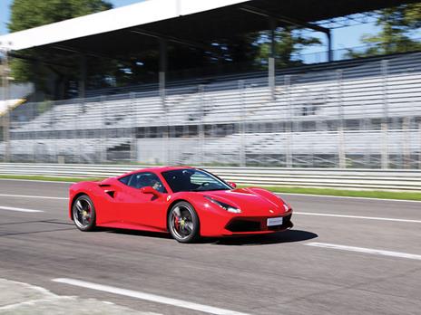 SMARTBOX - A tutto gas: 1 giro su una Ferrari 488 GTB presso lAutodromo di Vallelunga - Cofanetto regalo - 3