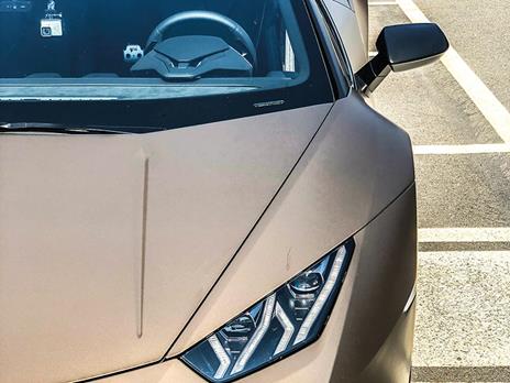 SMARTBOX - Lamborghini Huracán EVO su pista: 1 giro a tutto gas presso lAutodromo di Vallelunga - Cofanetto regalo - 3