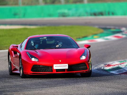SMARTBOX - 1 giro a tutto gas su una Ferrari 488 GTB presso lAutodromo di Vairano - Cofanetto regalo - 3