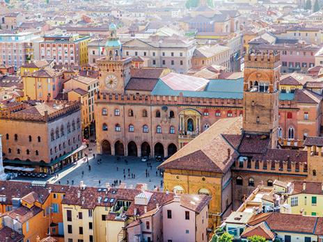 SMARTBOX - Per una mamma viaggiatrice: 1 notte per 2 nelle città italiane più belle - Cofanetto regalo - 6