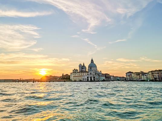 SMARTBOX - Tour pomeridiano a Murano, Burano e Torcello e visita a una vetreria e merletteria per 4 - Cofanetto regalo - 4