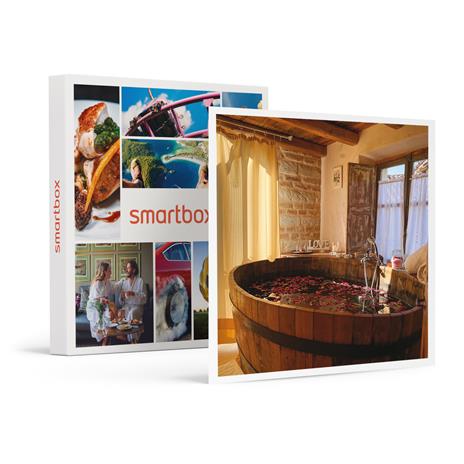 SMARTBOX - Relax divino: bagno di coppia nel vino con accesso Spa in un Wine Resort in Piemonte - Cofanetto regalo