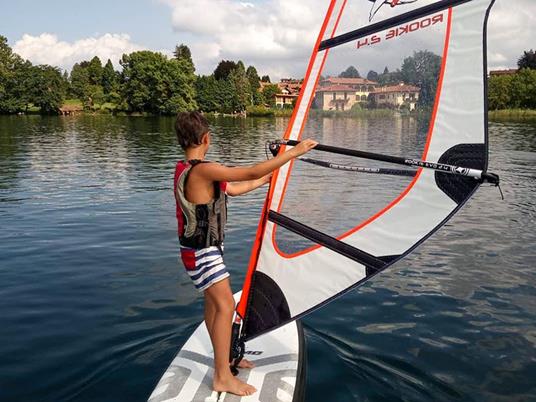 SMARTBOX - 1 lezione di windsurf sul Lago Maggiore per te - Cofanetto regalo - 3