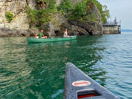 SMARTBOX - 2h di emozioni in canoa canadese sul Lago Maggiore per 2 persone - Cofanetto regalo - 2