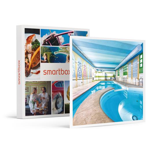 SMARTBOX 1 notte romantica con cioccolatini Spumante e palloncini a cuore tra Verona e il Lago di Garda Cofanetto regalo