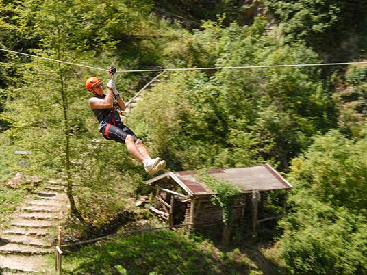 SMARTBOX Emozioni dalla preistoria: zipline visita alle grotte e al museo di Equi Geo-Archeo Park per 1 Cofanetto regalo - 3