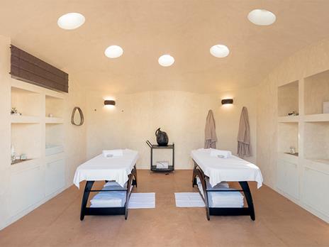 SMARTBOX - Coccole termali: accesso giornaliero per 2 alla Spa e Terme di Vulci con massaggio - Cofanetto regalo - 2