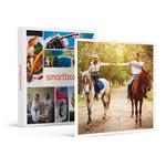 SMARTBOX - Tra avventura e natura con 1 notte in agriturismo vicino a Rieti e passeggiata a cavallo - Cofanetto regalo