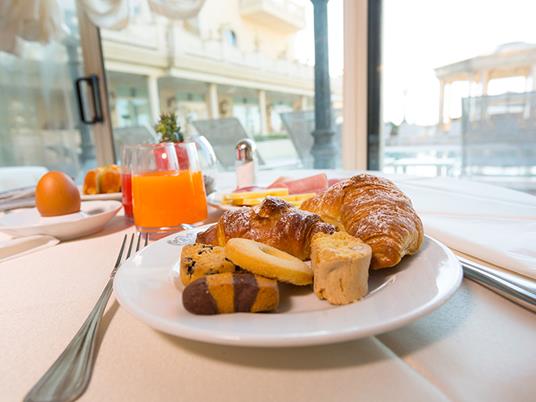 SMARTBOX - 1 notte di charme con accesso Spa in hotel 4* a Giardini Naxos - Cofanetto regalo - 3