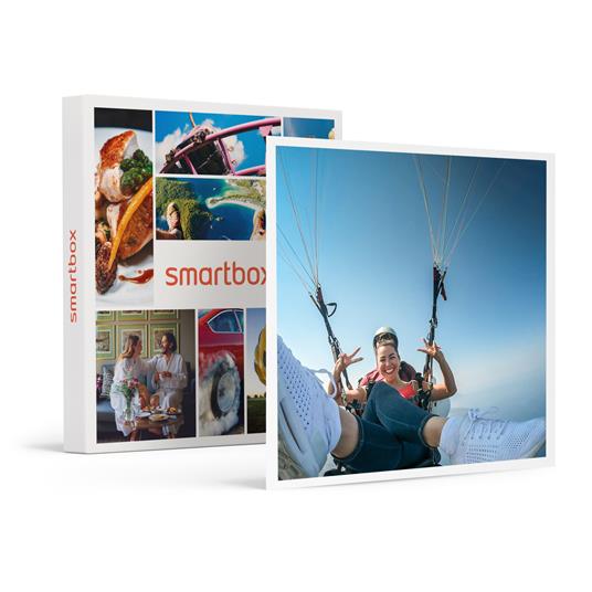SMARTBOX - 1 volo in parapendio Acrobatico in Lazio con video per 1 - Cofanetto regalo