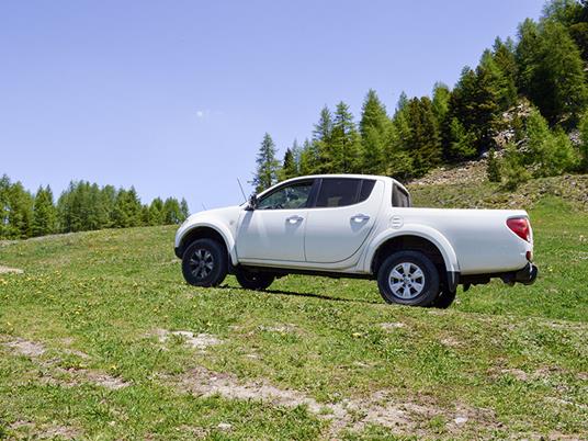 SMARTBOX Insolita esperienza gastronomica: 1 pranzo o 1 cena con trasporto in Jeep fino al Rifugio Taconet Cofanetto regalo - 4