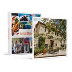 SMARTBOX - Oasi di relax: 1 notte con accesso alla speciale grotta con vasca Jacuzzi® in Villa vicino a Siena - Cofanetto regalo