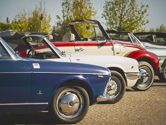 SMARTBOX - Guida lenta tra gli itinerari toscani a bordo di una Lancia Flavia d’epoca (5h) - Cofanetto regalo - 2