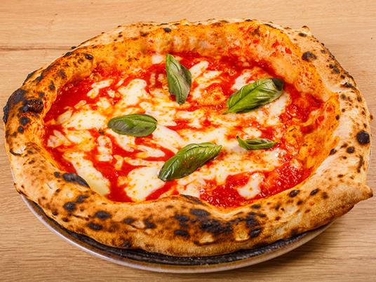 SMARTBOX - Ghost tour della Napoli esoterica tra monacielli, cornicelli e pizza per 2 - Cofanetto regalo - 4