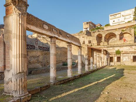 SMARTBOX - Tour giornaliero Vesuvio ed Ercolano con biglietti saltafila per 2 adulti - Cofanetto regalo - 2