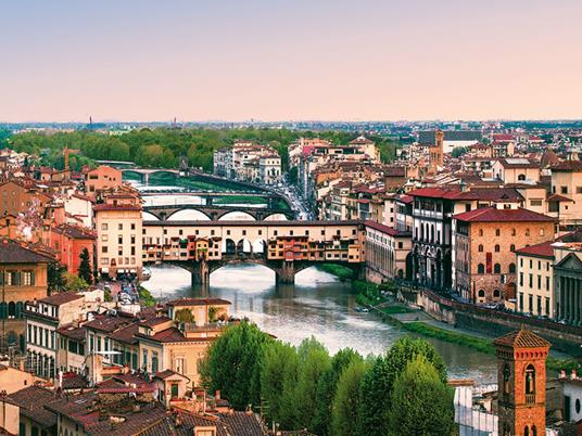 SMARTBOX - 2 romantiche notti e Valle del Chianti in mongolfiera per 2 - Cofanetto regalo - 2