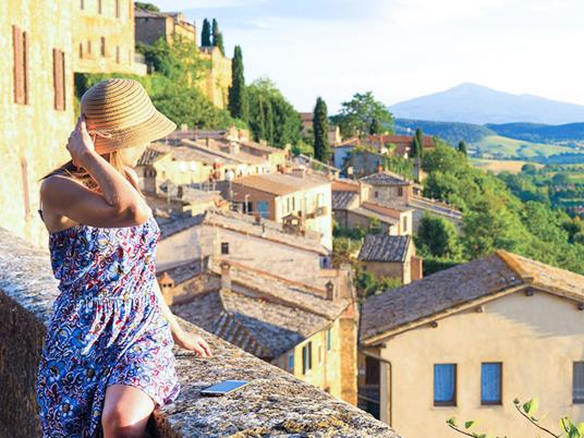 SMARTBOX - 2 notti in Toscana con volo in mongolfiera a Siena per 2 - Cofanetto regalo - 2