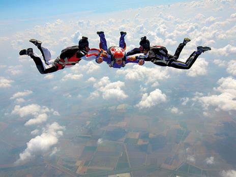 SMARTBOX - Lancio in paracadute per 1 persona in provincia di Bologna - Cofanetto regalo - 2