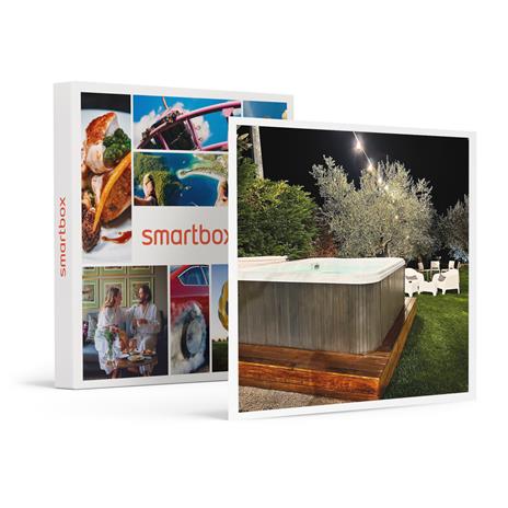 SMARTBOX - Relax in Abruzzo: soggiorno di 1 notte e momento wellness Jacuzzi® in giardino - Cofanetto regalo