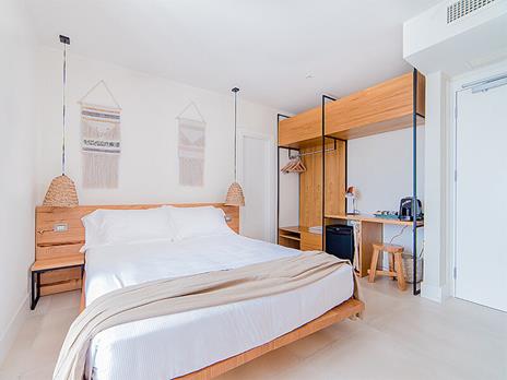 SMARTBOX - 1 notte di relax esclusivo in Italia con accesso alla vasca Jacuzzi® - Cofanetto regalo - 2