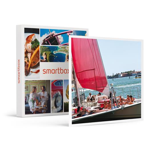 SMARTBOX - Venezia in catamarano: tour della Laguna attraverso lo skyline di Venezia con pranzo per 1 persona - Cofanetto regalo