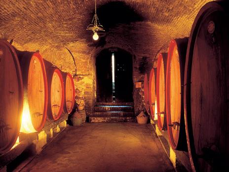 SMARTBOX - Tra storia e sapori a Montepulciano: visita di 2 cantine sotterranee e degustazioni per 2 - Cofanetto regalo - 2