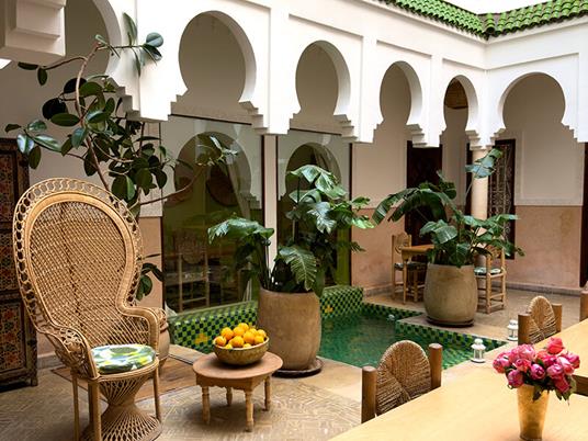 SMARTBOX - Viaggio fiabesco a Marrakech: 2 notti in riad, 1 notte nel deserto e giro sul cammello - Cofanetto regalo - 2