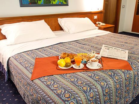 SMARTBOX - Un assaggio di Piemonte: 1 notte con pausa relax e degustazione vini - Cofanetto regalo - 3