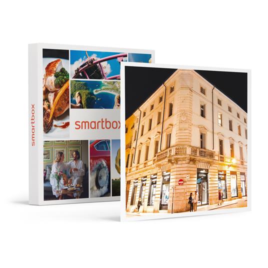 SMARTBOX - Eleganza senza tempo: 1 notte di classe in un palazzo dall''atmosfera magica - Cofanetto regalo