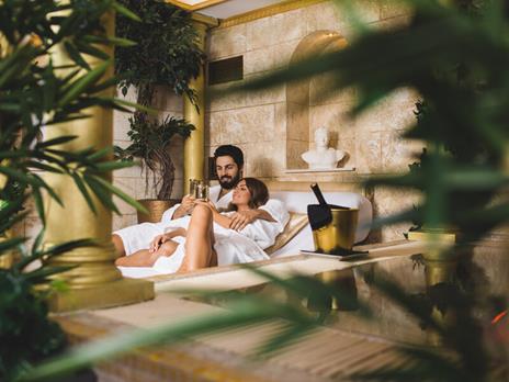 SMARTBOX - Viaggio nella natura tra gusto & relax - Cofanetto regalo - 1, 2 o 3 notti con colazione e possibile cena o percorso benessere per 2 persone - 4