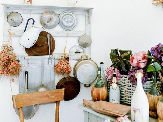 SMARTBOX - Soggiorno e sapori della tradizione - Cofanetto regalo - 1 notte con cena nelle Osterie selezionate da Slow Food - 4