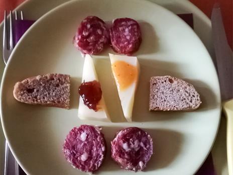 SMARTBOX - Il gusto del mistero: insolito apericena al buio per 2 persone - Cofanetto regalo - 2