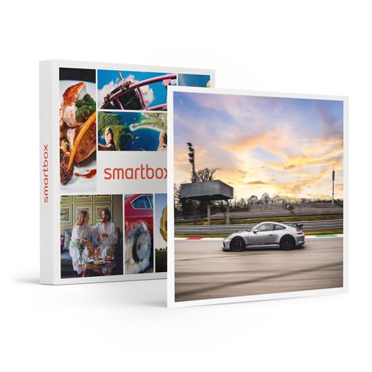 SMARTBOX - Guida Porsche 911 GT3: 2 giri su pista presso l''Autodromo del Mugello - Cofanetto regalo
