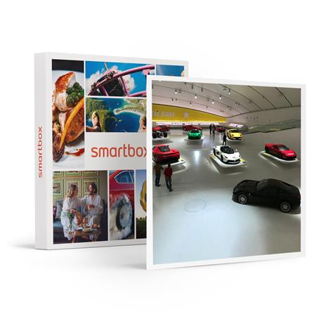 SMARTBOX - In famiglia al Museo Enzo Ferrari: ingressi per 2 adulti e 2 ragazzi - Cofanetto regalo