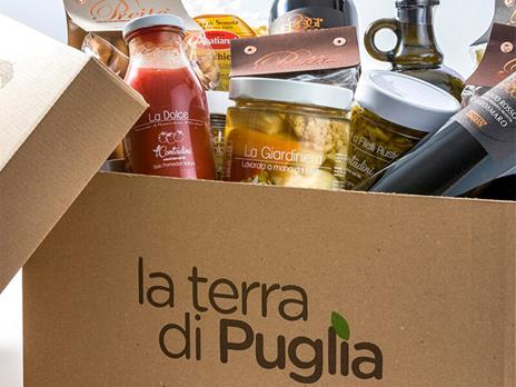 SMARTBOX - Tutto il gusto della Puglia a casa: 1 box di prodotti tipici con consegna a domicilio - Cofanetto regalo - 2