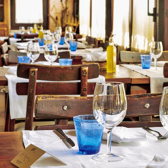 SMARTBOX - Esperienza Slow Food Osterie: 1 pranzo o 1 cena di 2 portate e 1 calice di vino - Cofanetto regalo