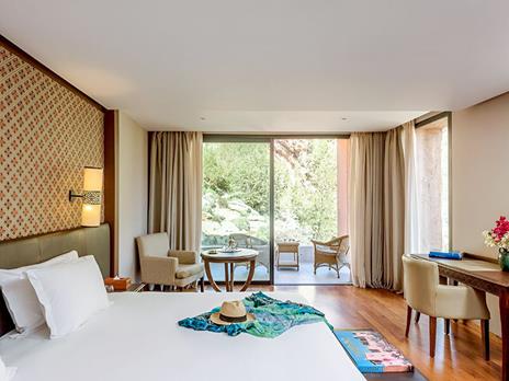 SMARTBOX - Lusso e avventura in Marocco: 2 indimenticabili notti in un hotel 5* con massaggio e gita in barca - Cofanetto regalo - 2