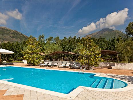 SMARTBOX - Tra Cilento e Costiera Amalfitana: 1 notte in Suite con colazione e aperitivo in hotel 4* - Cofanetto regalo - 2