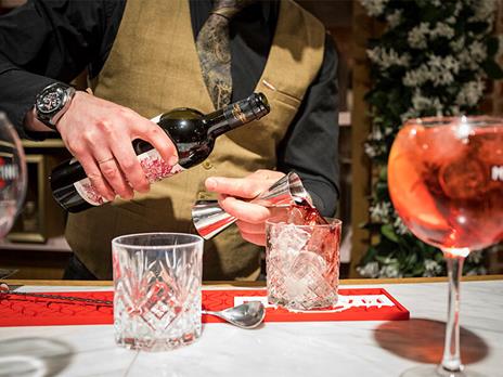 SMARTBOX Discovery Tour a Casa Martini: un appuntamento tutto italiano con visita guidata e degustazione Cofanetto regalo - 4