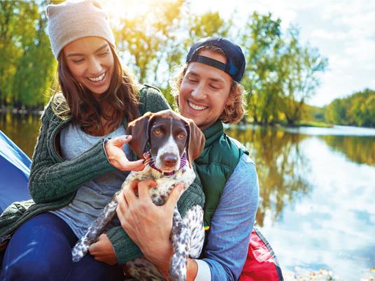 SMARTBOX - In vacanza con il tuo amico a 4 zampe - Cofanetto regalo - 1 o 2 notti con possibile attività nel verde - 4