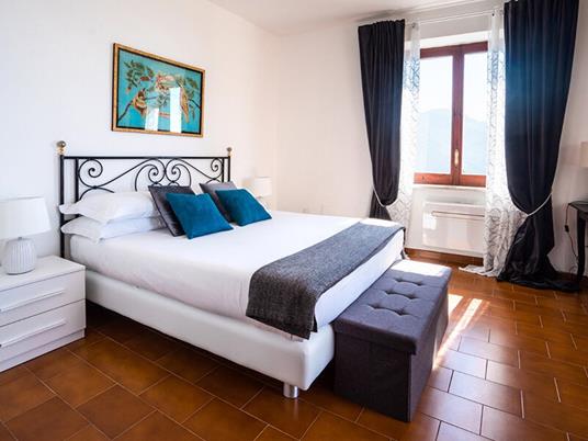 SMARTBOX - Pausa gourmet a Ravello: 1 notte da sogno con cena sulla Costiera Amalfitana - Cofanetto regalo - 2