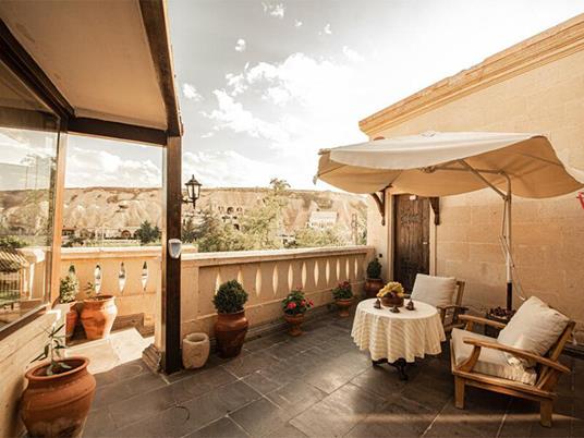 SMARTBOX - Cappadocia da sogno: 3 notti di magia al Sunak Cave Hotel e volo in mongolfiera - Cofanetto regalo - 3