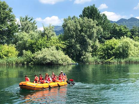 SMARTBOX - Avventura sull’Adda: 1 discesa di Soft Rafting per 2 persone vicino a Bergamo - Cofanetto regalo - 2