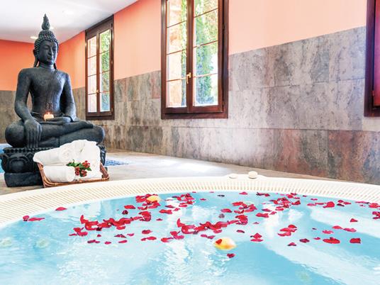 SMARTBOX - Rilassante evasione - Cofanetto regalo - 1 notte con colazione e 1 esperienza di relax per 2 persone - 5