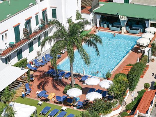 SMARTBOX - Fuga da assaporare - Cofanetto regalo - 1 notte con colazione e cena per 2 persone - 4