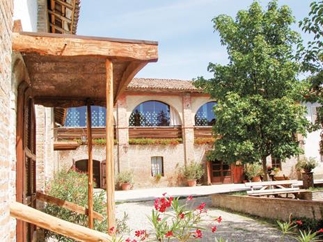 SMARTBOX - Incantevole evasione - Cofanetto regalo - 1 notte con colazione per 2 persone - 3