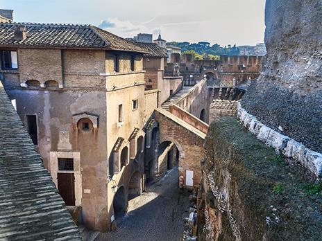 SMARTBOX - Navigando nella storia: tour sul Tevere in barca e ingresso a Castel Sant''Angelo - Cofanetto regalo - 4