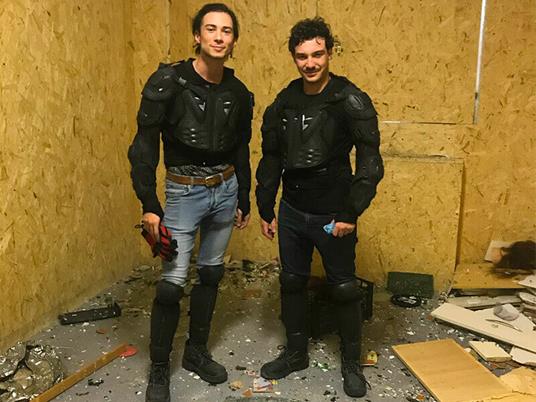 SMARTBOX - Doppia adrenalina: esperienza in Rage Room per 2 - Cofanetto regalo - 2
