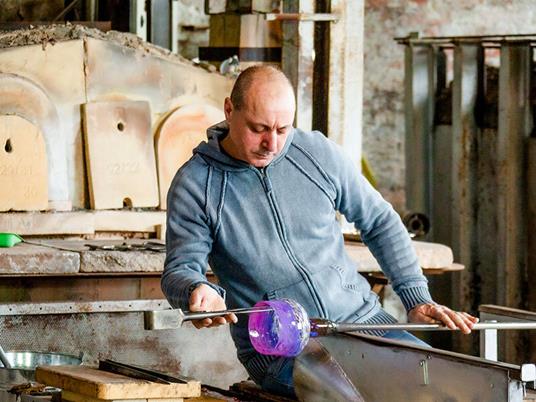 SMARTBOX - Giro in barca a Murano e Burano con visita alla Fornace del Vetro - Cofanetto regalo - 2